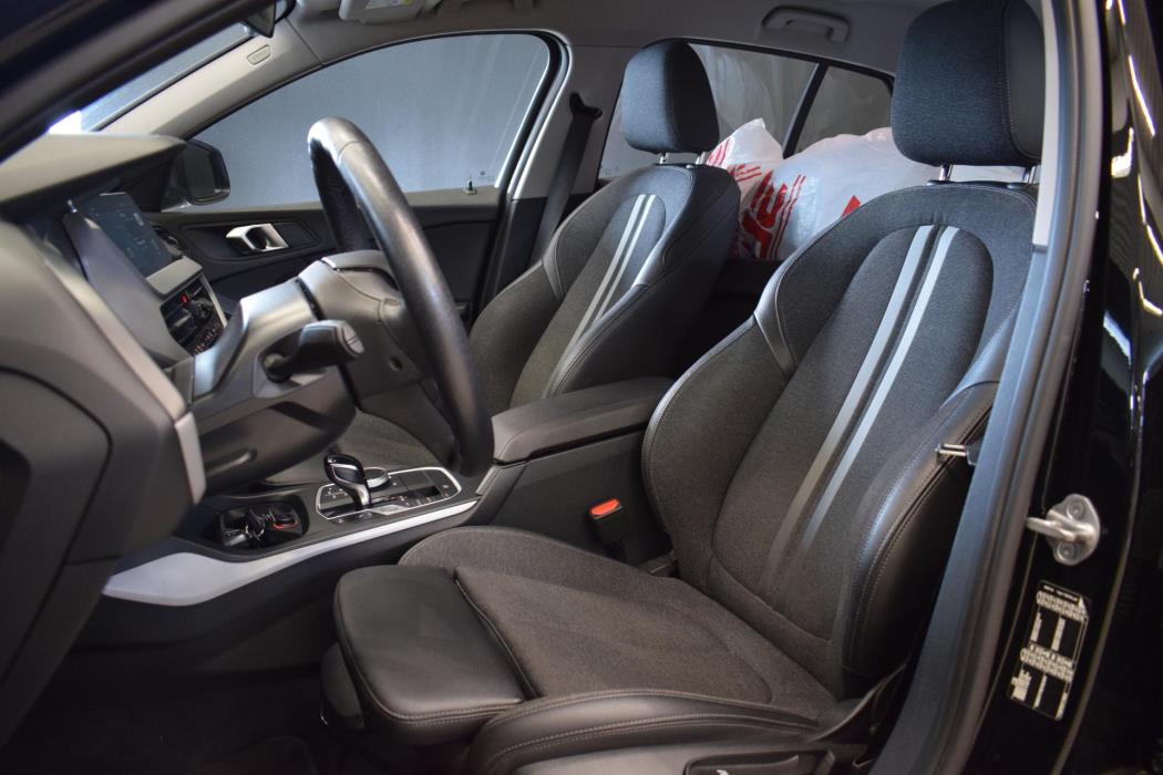 BMW 118 2022