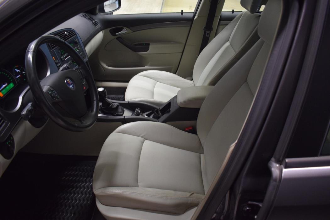 SAAB 9-3 2011