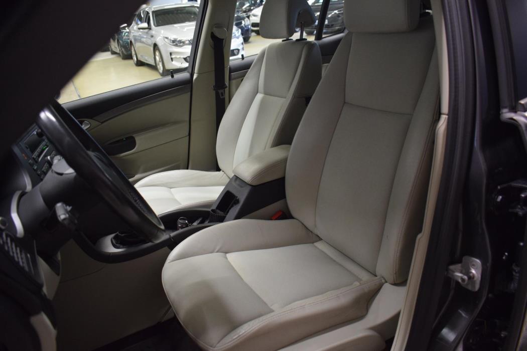 SAAB 9-3 2011