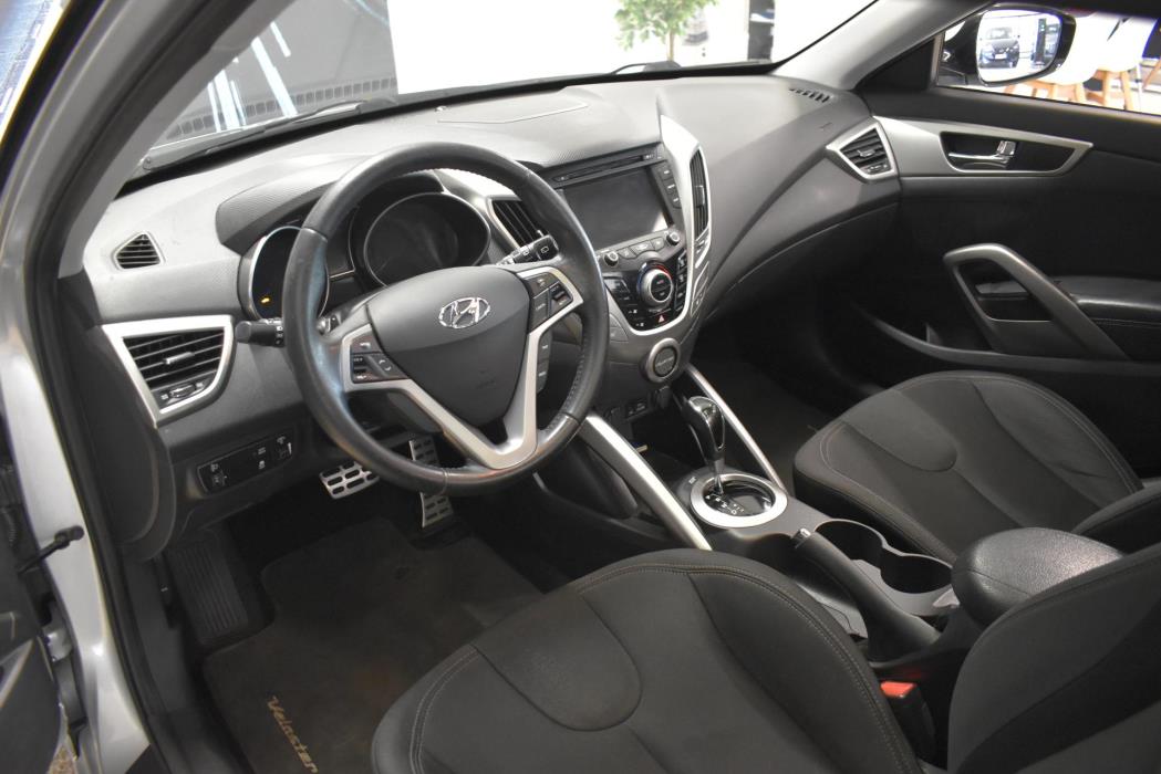 HYUNDAI Veloster 2013