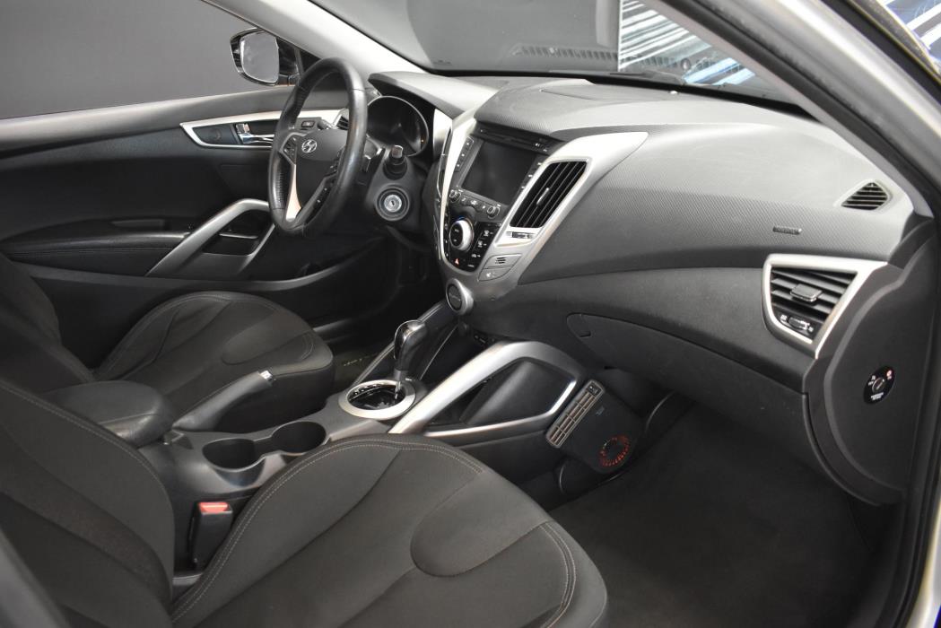 HYUNDAI Veloster 2013