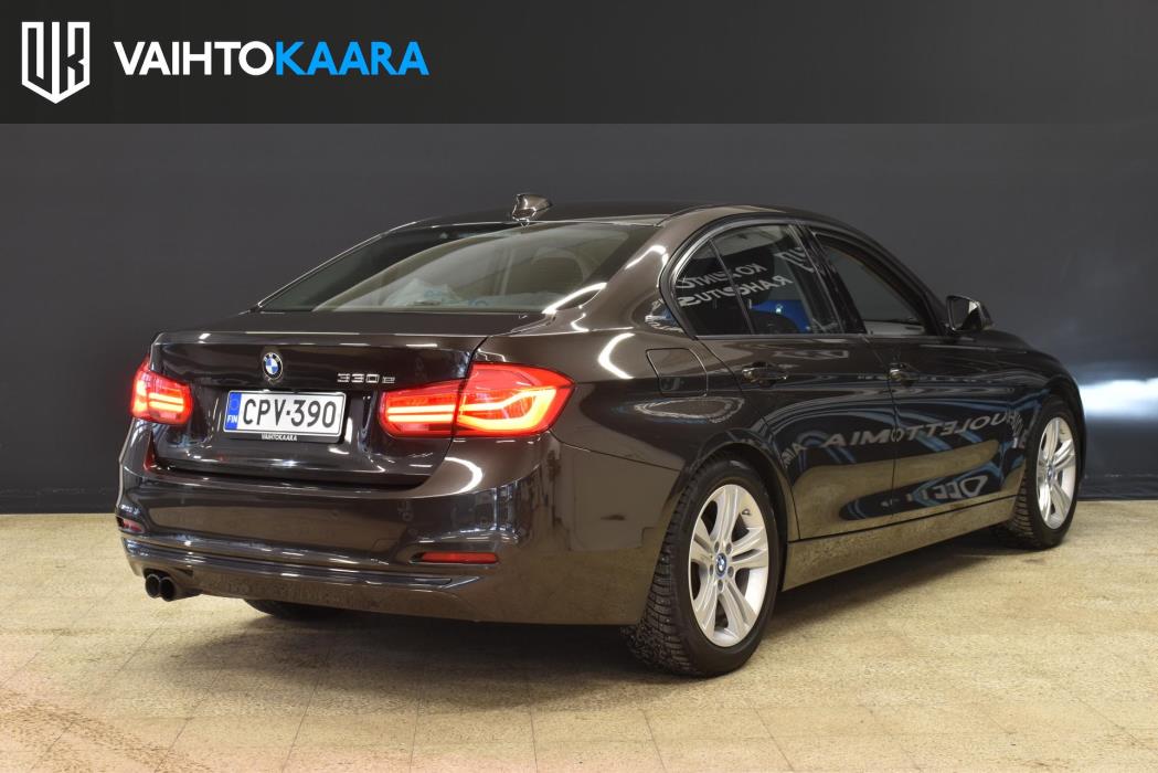 BMW 330 2017