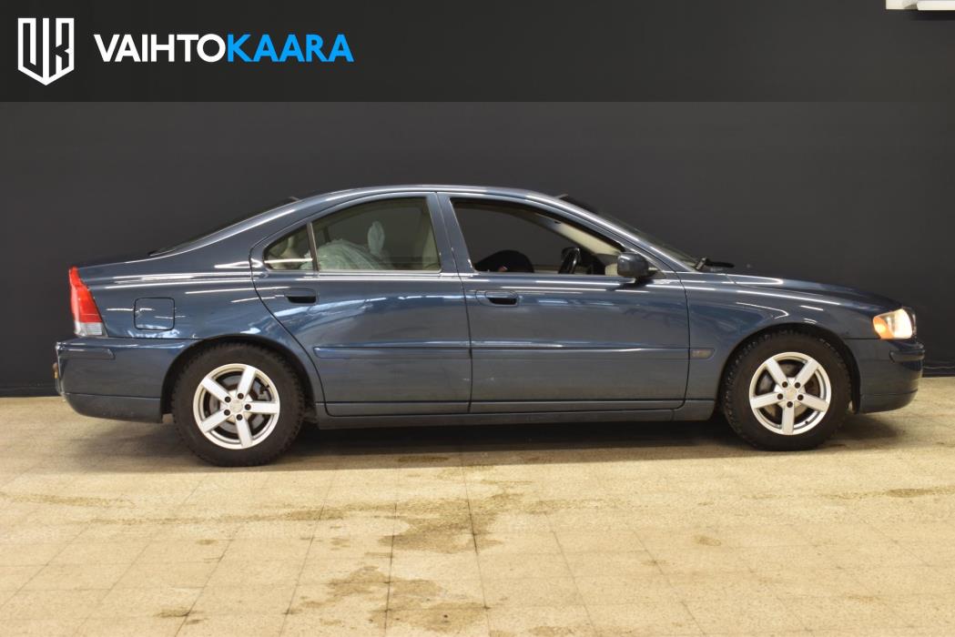 VOLVO S60 2004