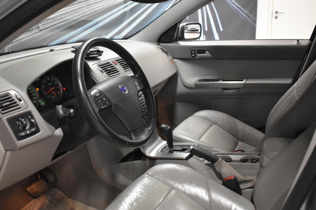 VOLVO V50 2005