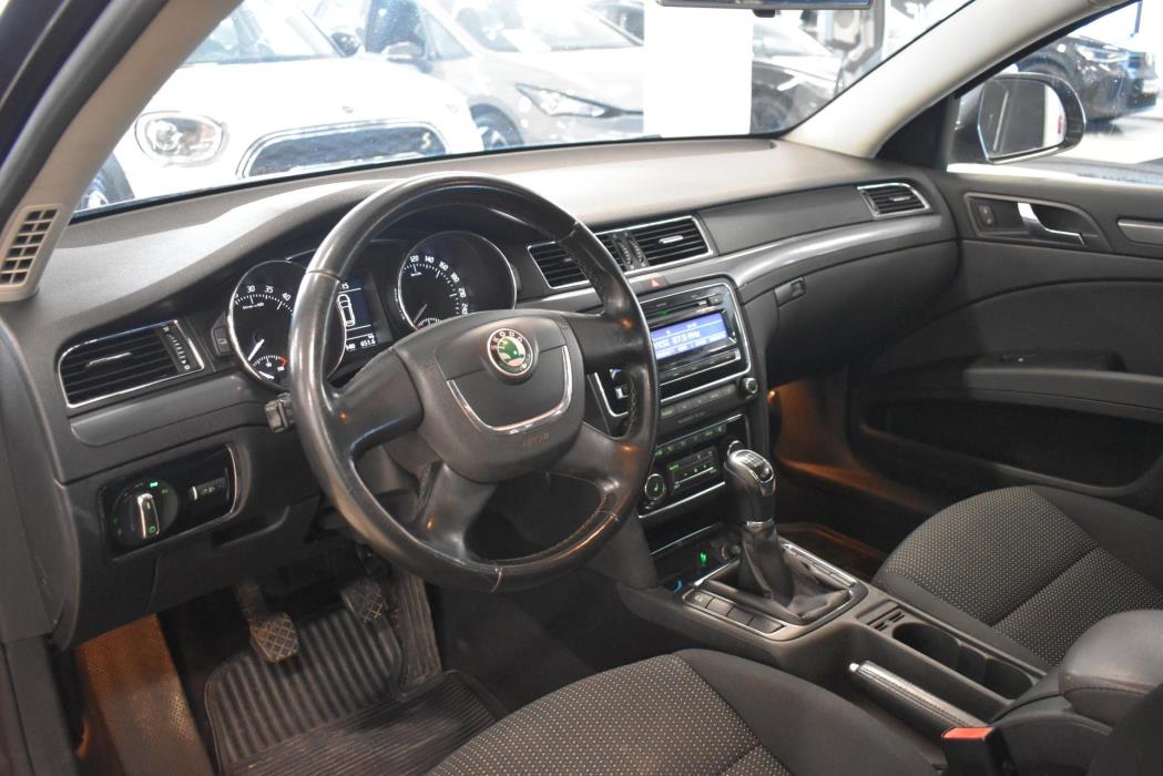 SKODA Superb 2010
