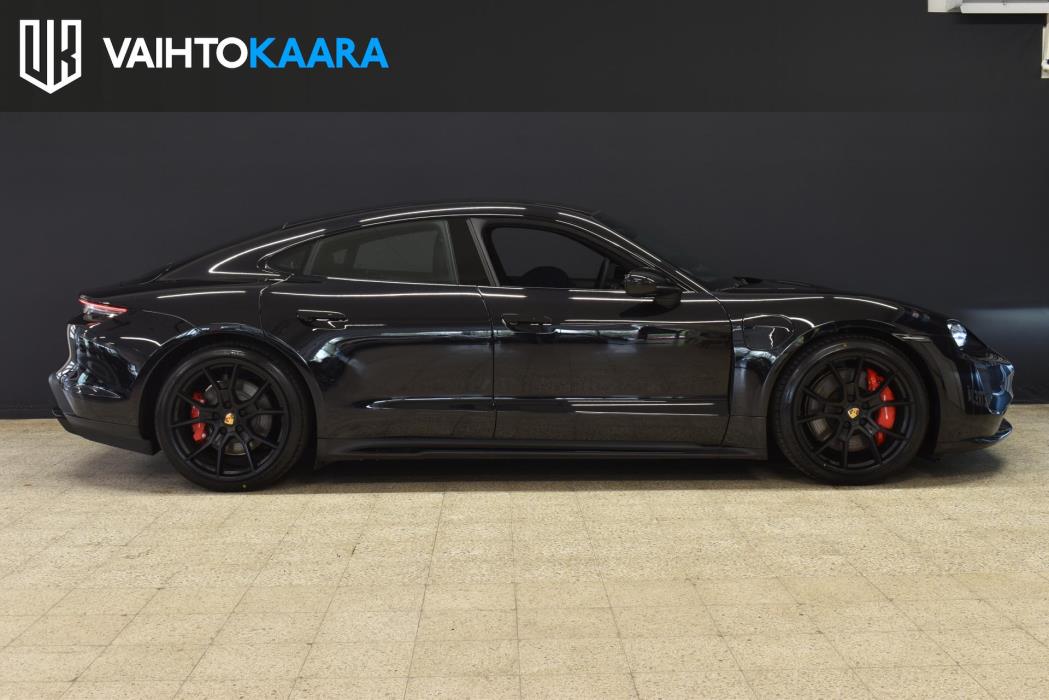 PORSCHE Taycan 2023