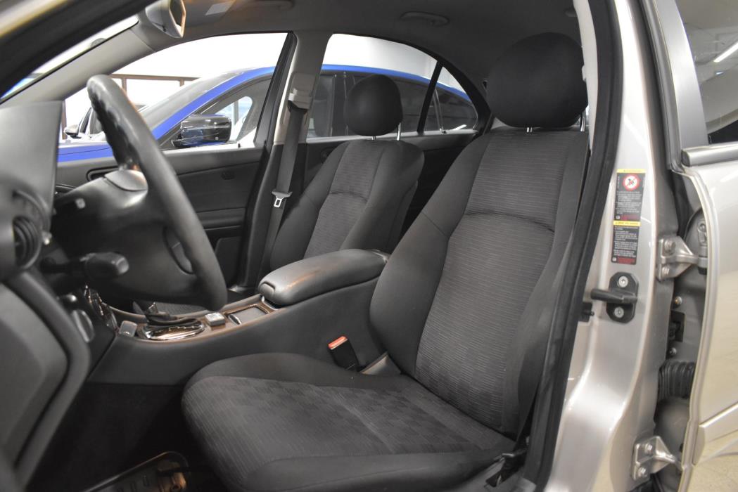 MERCEDES-BENZ C 2004