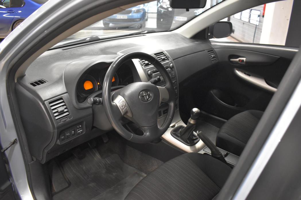 TOYOTA Corolla 2008