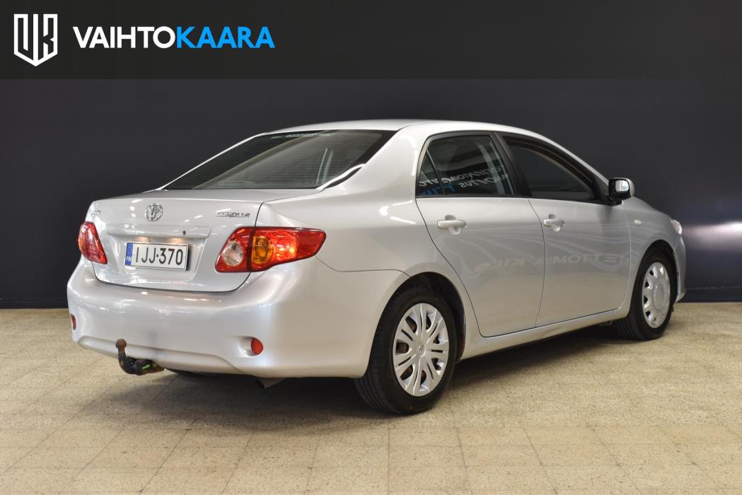TOYOTA Corolla 2010