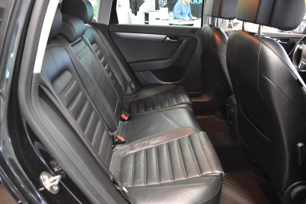 VOLKSWAGEN Passat 2013