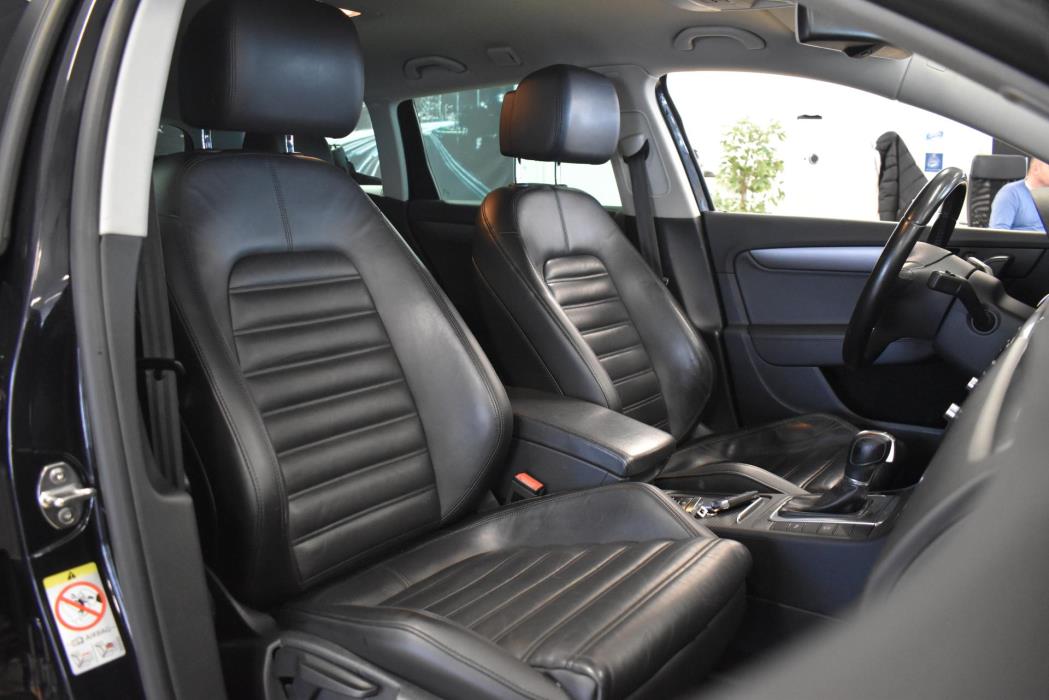 VOLKSWAGEN Passat 2013