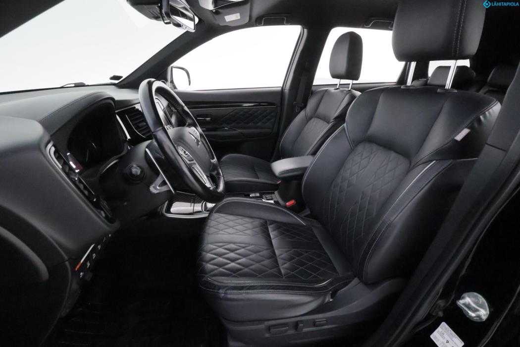 MITSUBISHI Outlander PHEV 2020