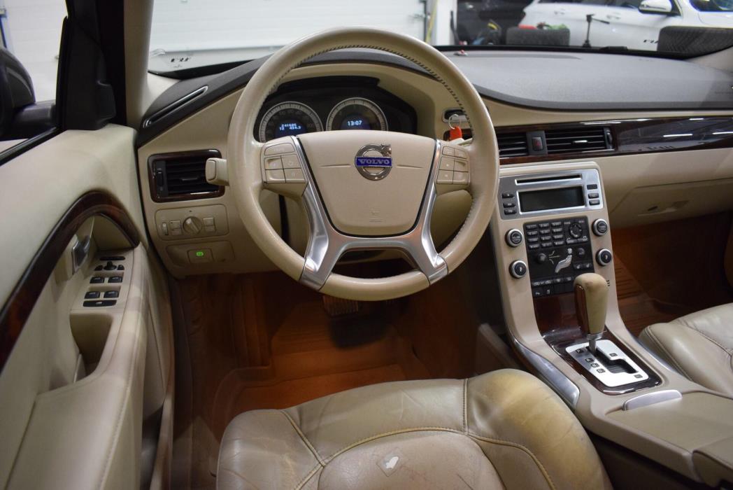 VOLVO S80 2011