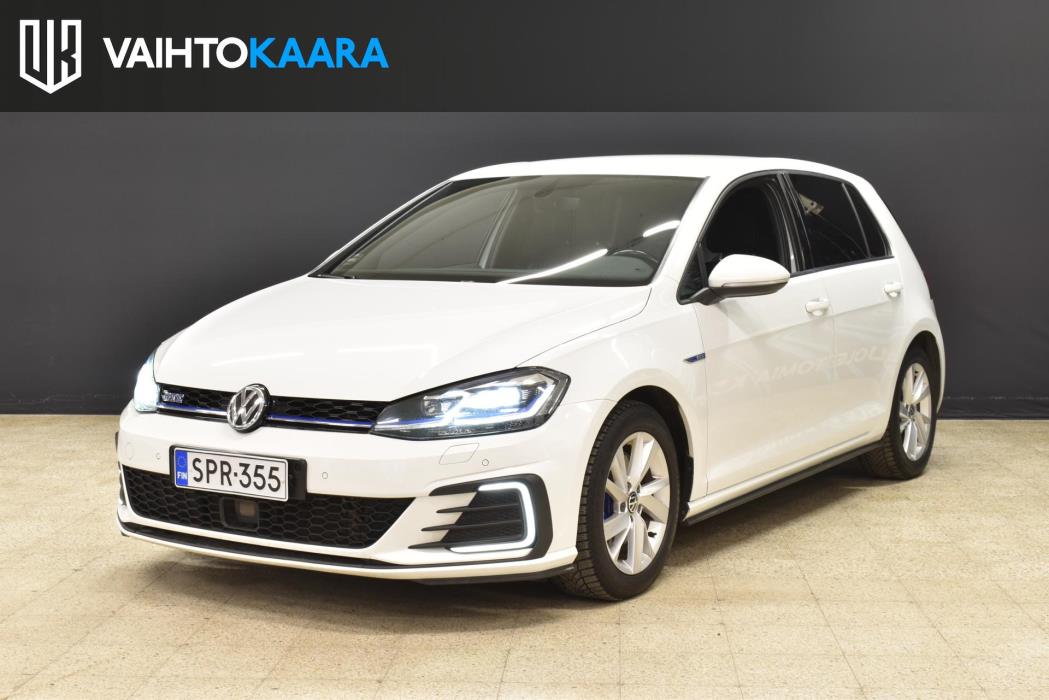 VOLKSWAGEN Golf 2020