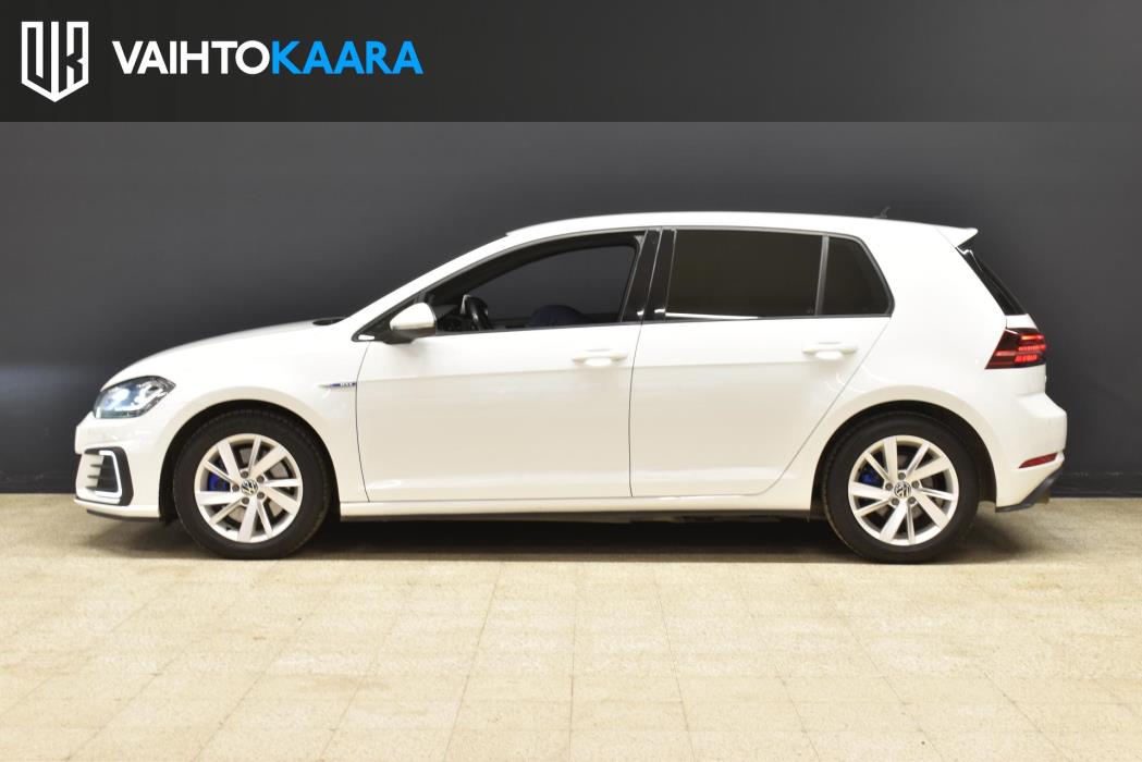 VOLKSWAGEN Golf 2020