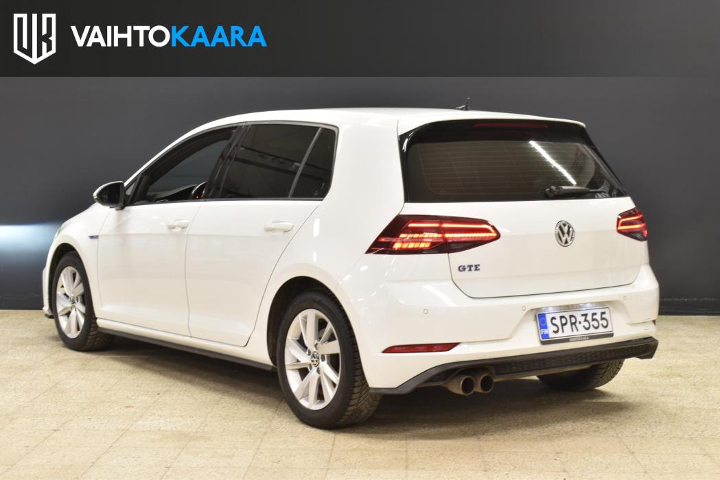 VOLKSWAGEN Golf 2020