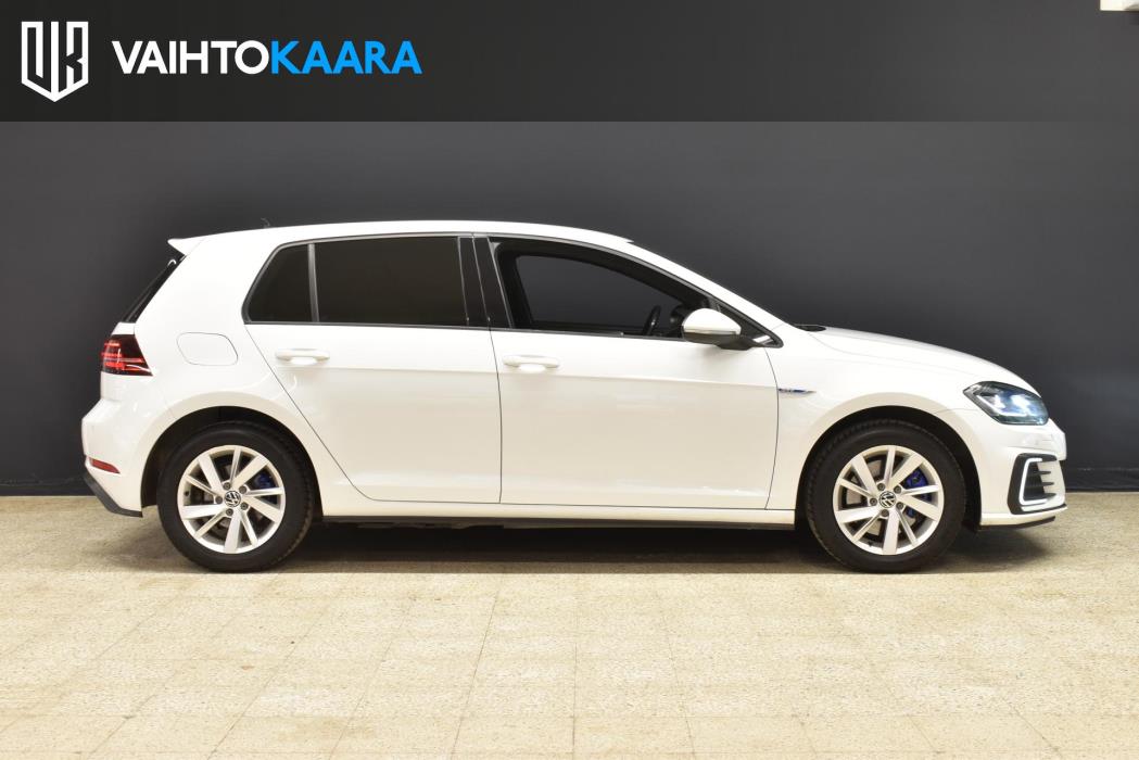 VOLKSWAGEN Golf 2020