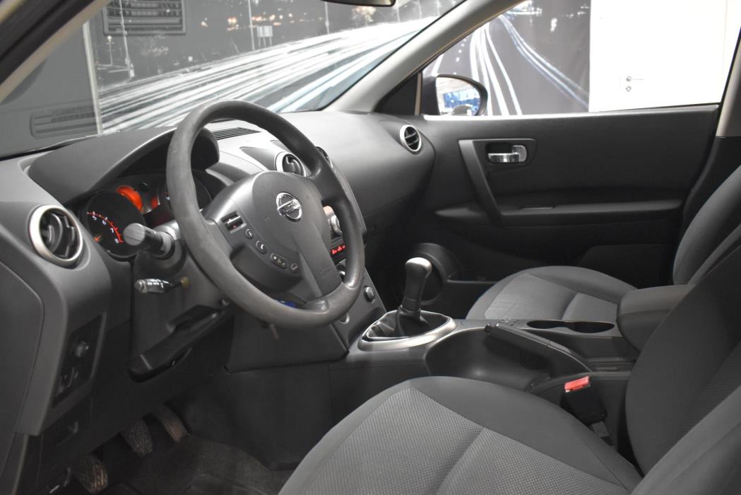 NISSAN Qashqai 2010