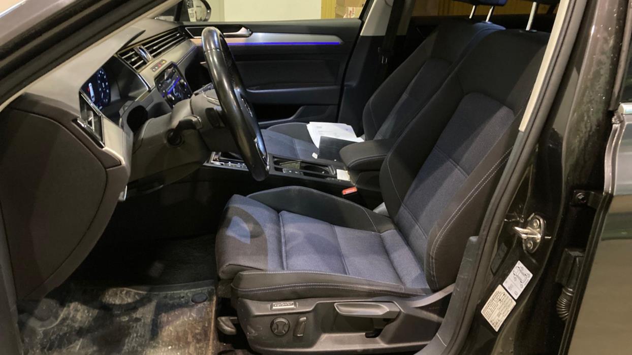 VOLKSWAGEN Passat 2018