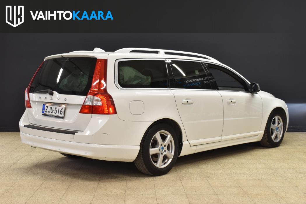 VOLVO V70 2013