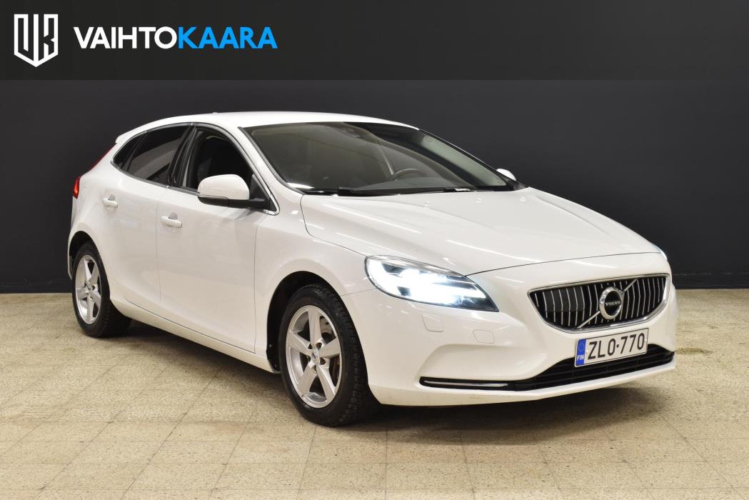 VOLVO V40 2017