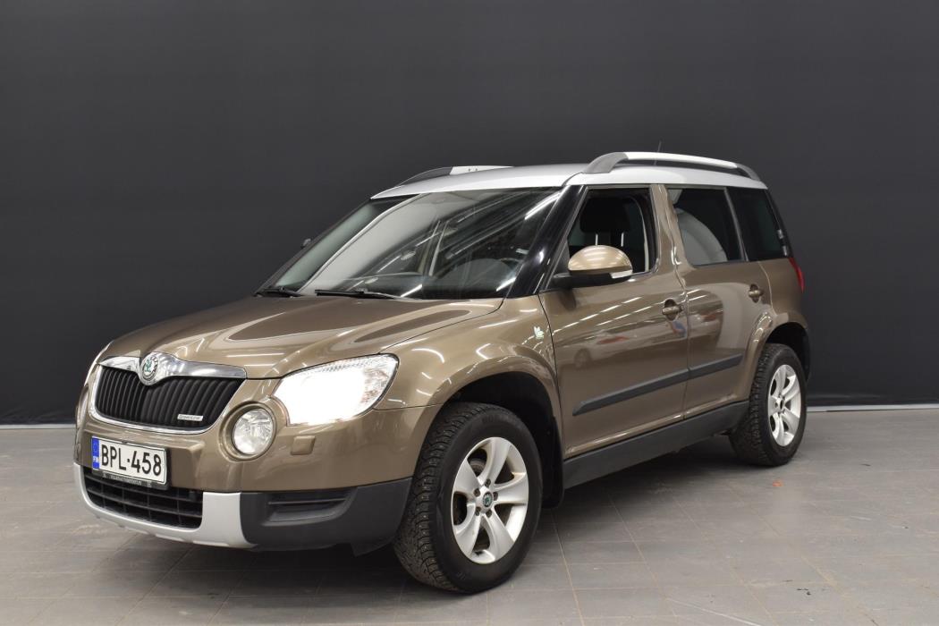 SKODA Yeti 2011