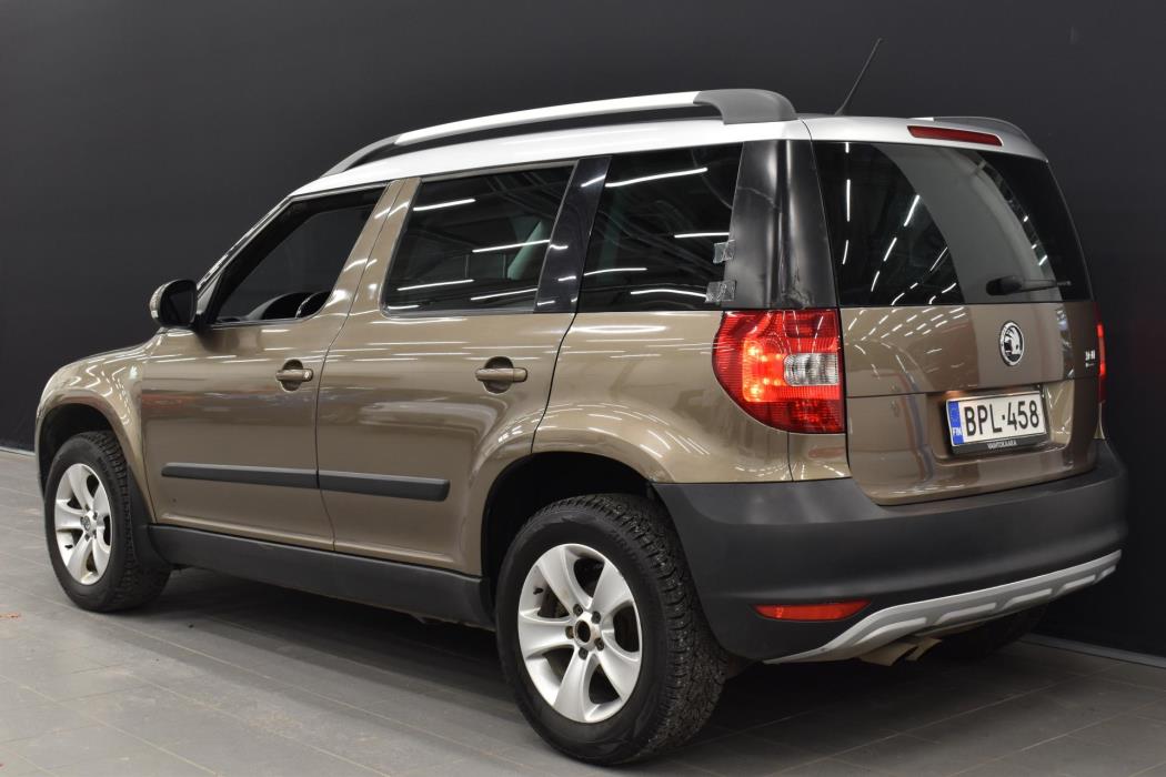 SKODA Yeti 2011