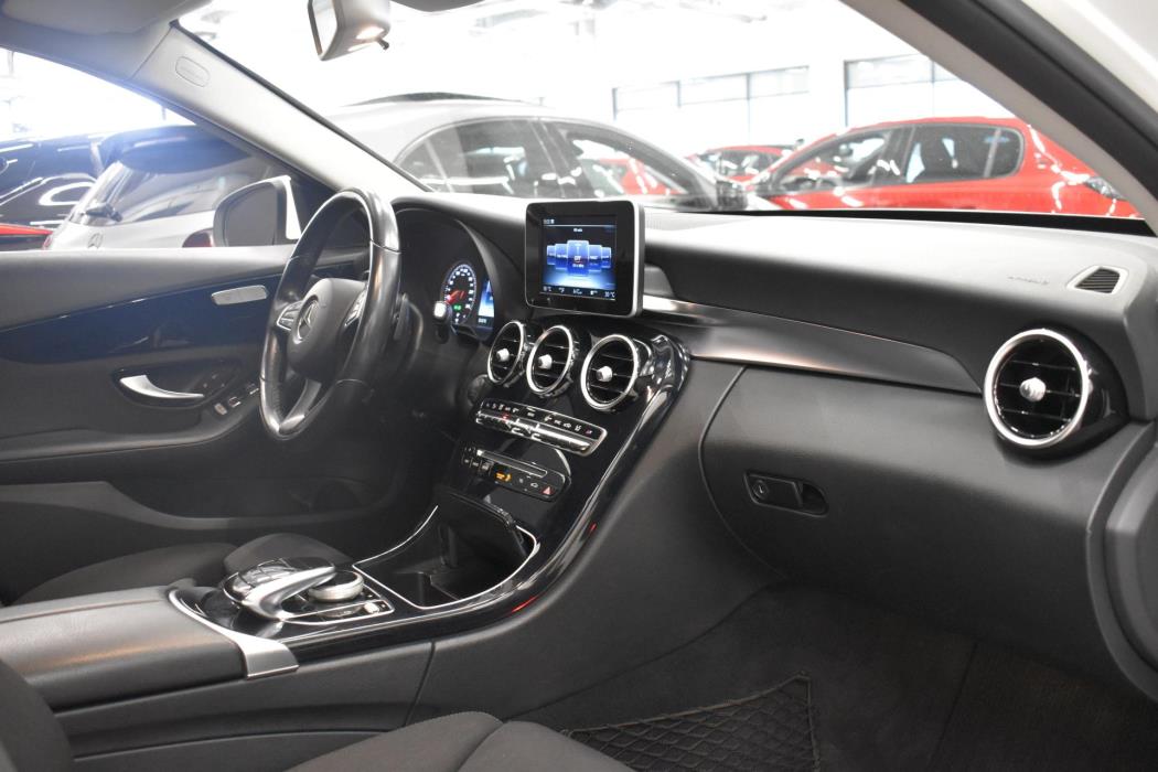 MERCEDES-BENZ C 2015