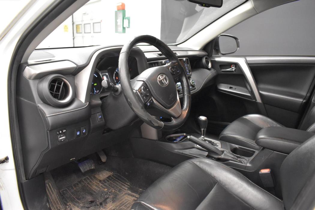 TOYOTA RAV4 2016