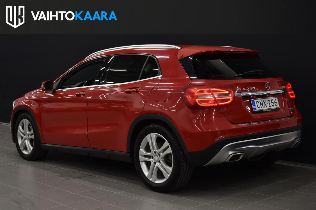 MERCEDES-BENZ GLA 2014