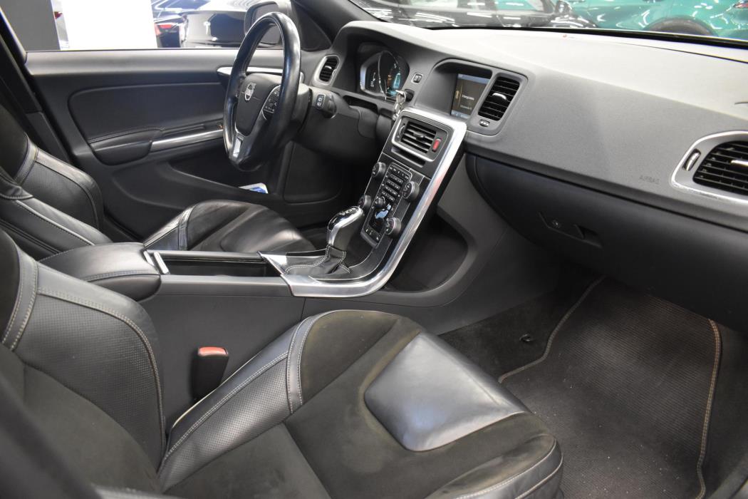 VOLVO V60 2014