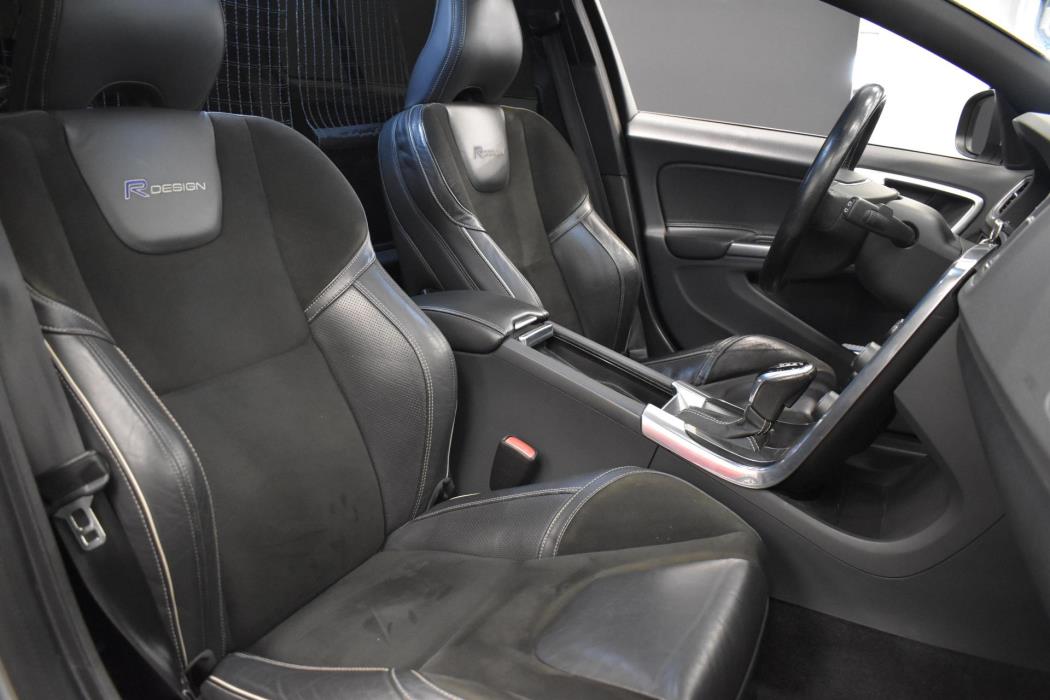 VOLVO V60 2014