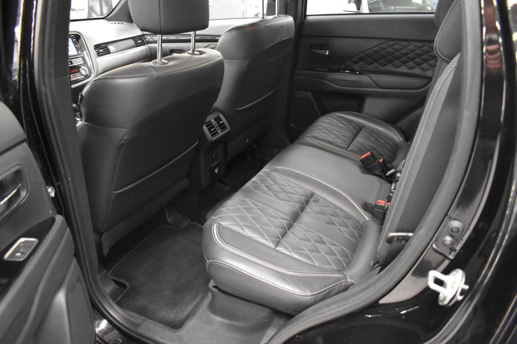 MITSUBISHI Outlander PHEV 2019
