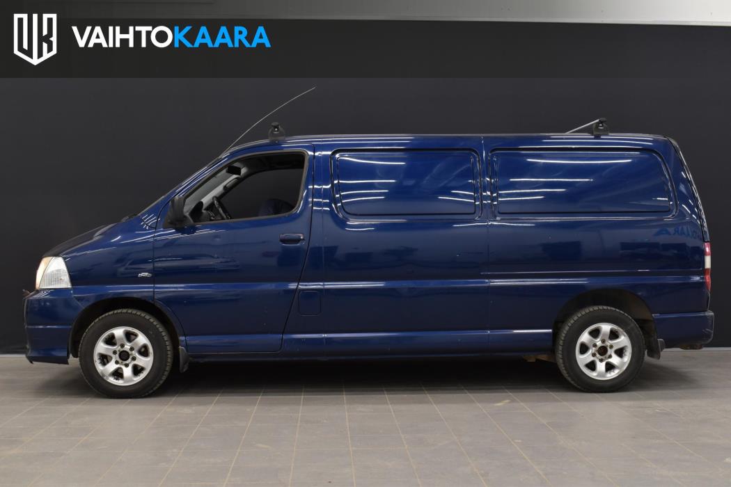 TOYOTA Hiace 2010