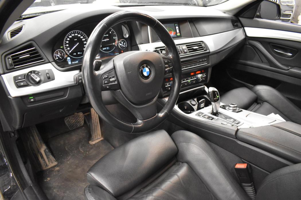 BMW 520 2015