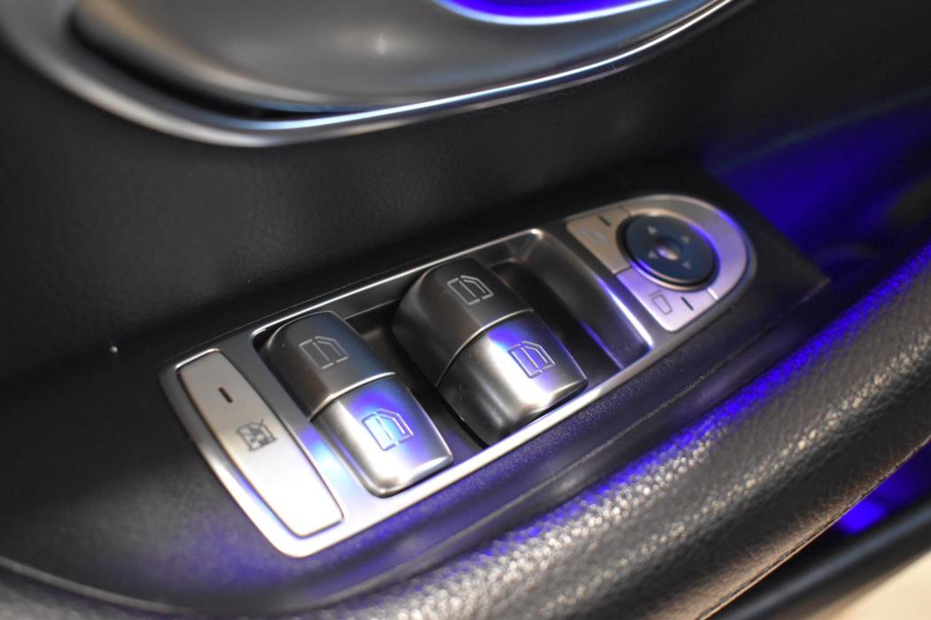 MERCEDES-BENZ E 2018