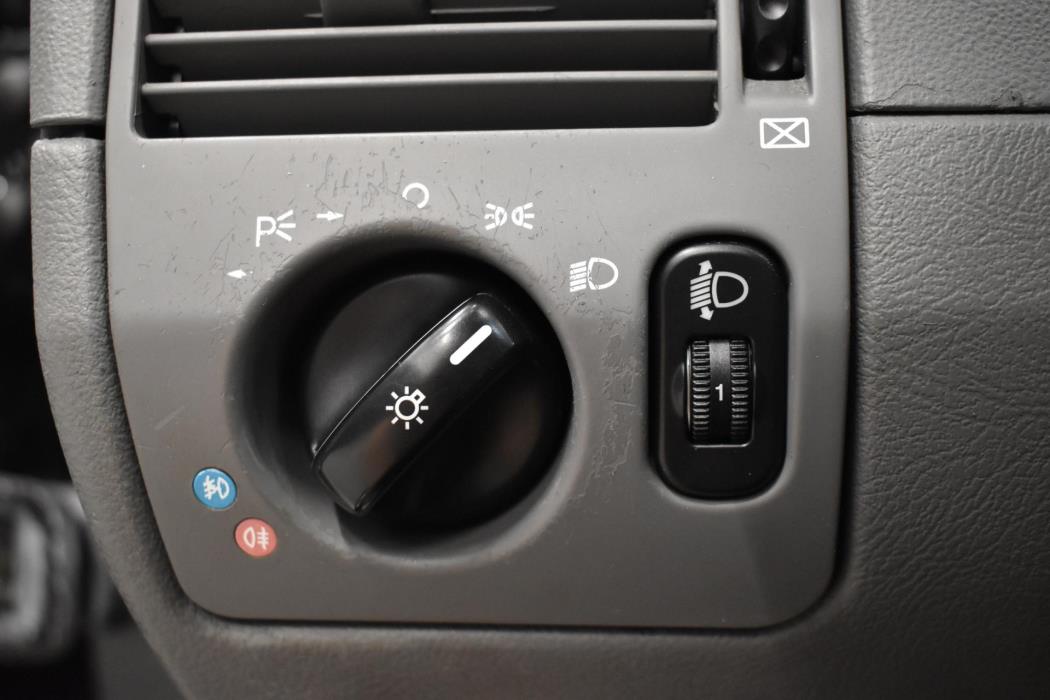 CHRYSLER Crossfire 2005