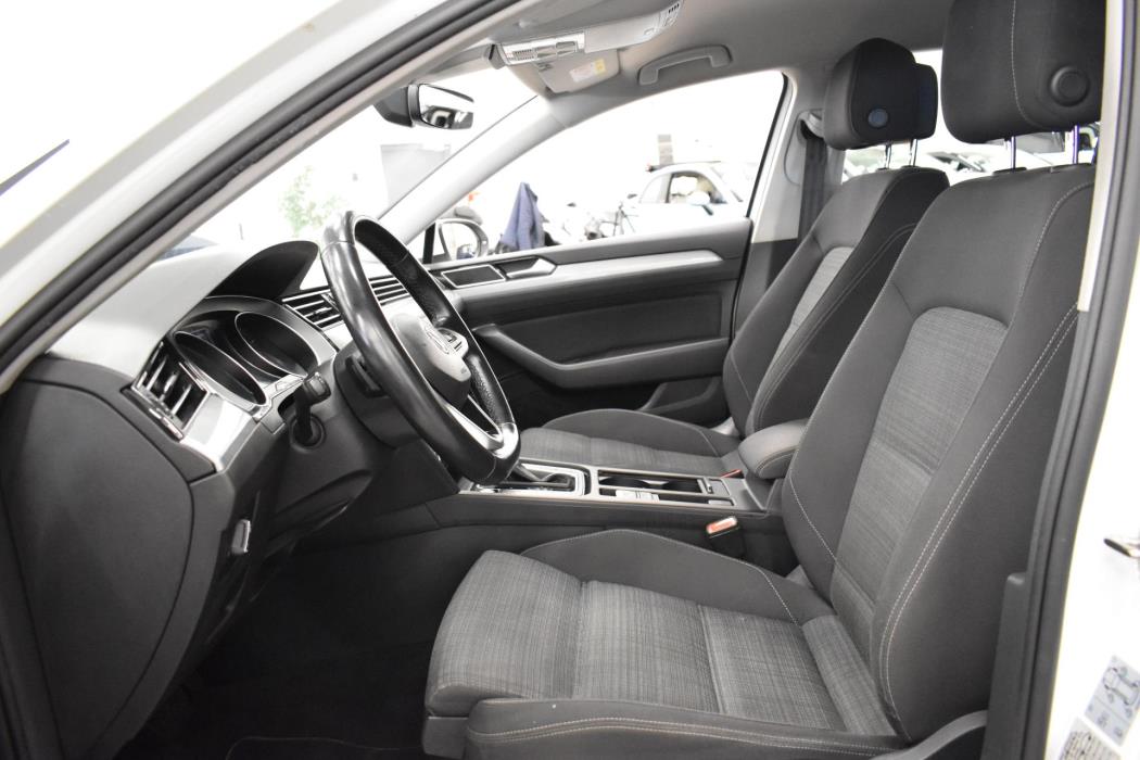 VOLKSWAGEN Passat 2020