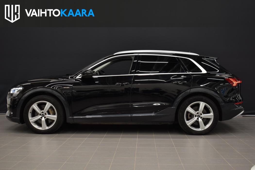 AUDI e-tron 2021