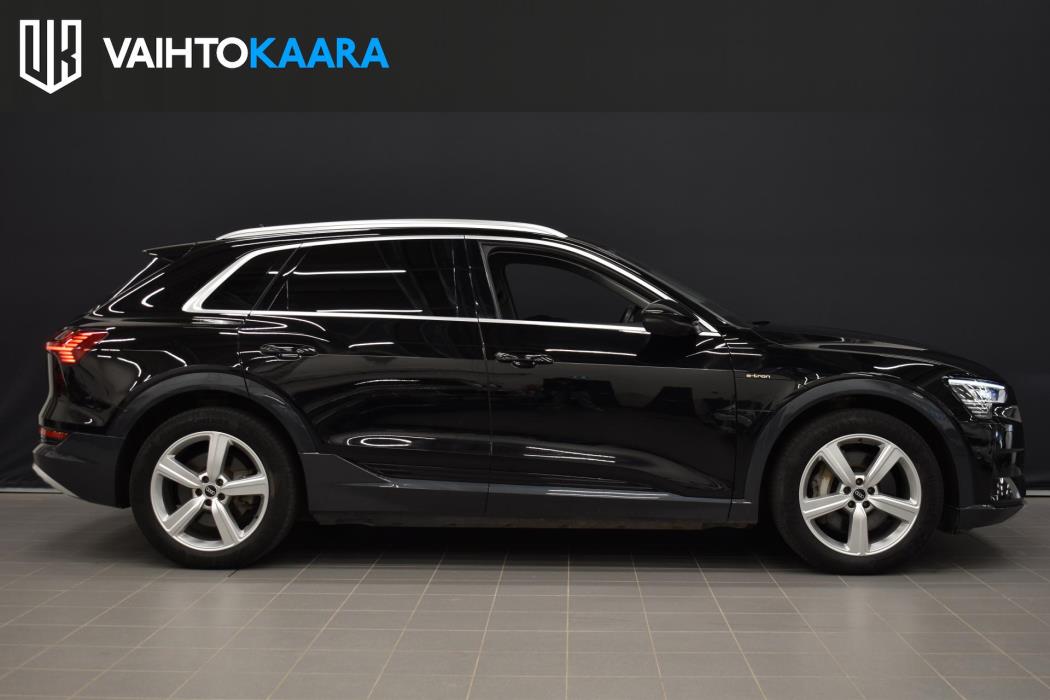 AUDI e-tron 2021