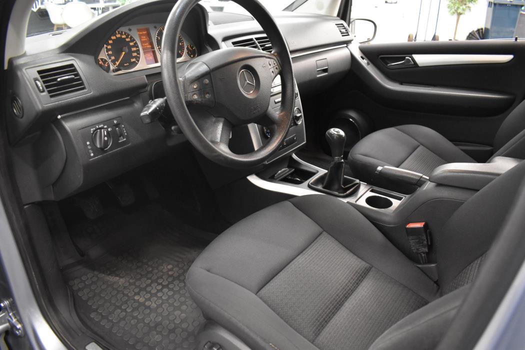 MERCEDES-BENZ B 2006