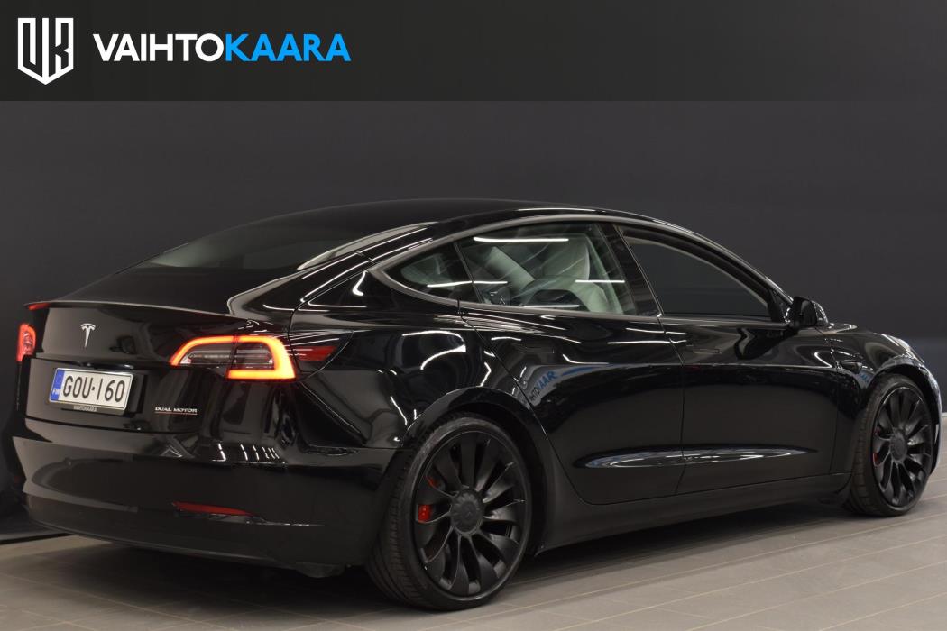 TESLA Model 3 2021