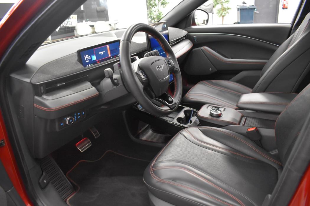 FORD Mustang Mach-E 2022