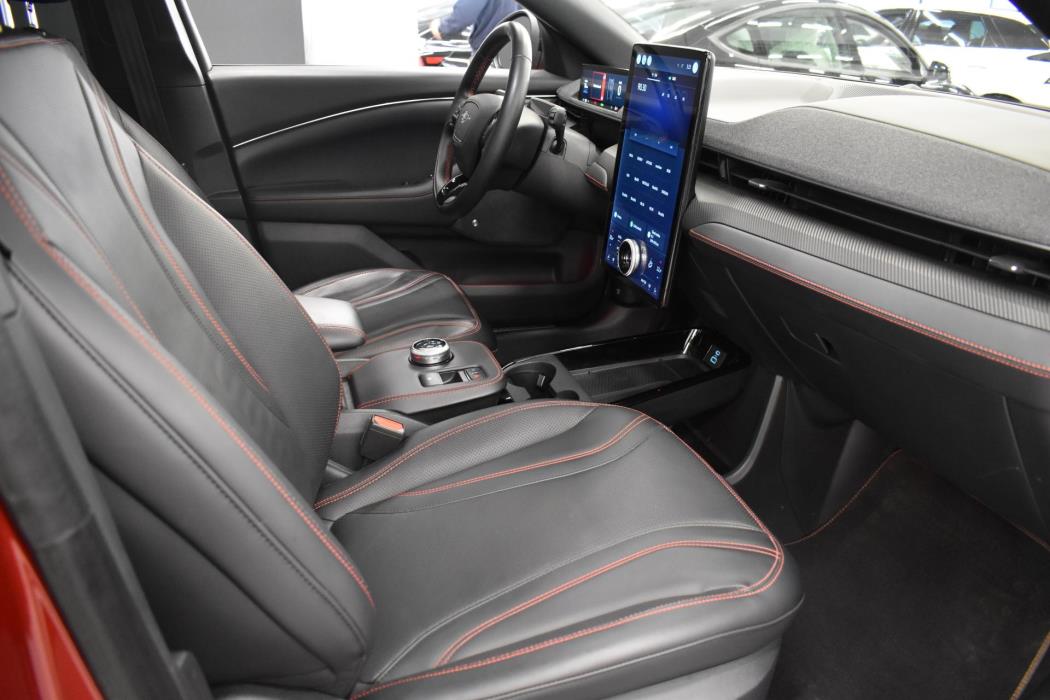 FORD Mustang Mach-E 2022