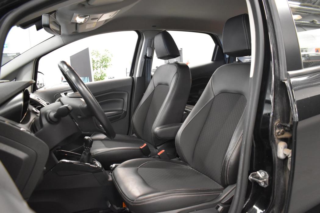 FORD EcoSport 2017