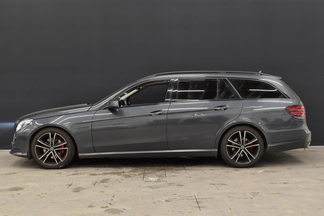 MERCEDES-BENZ E 2013