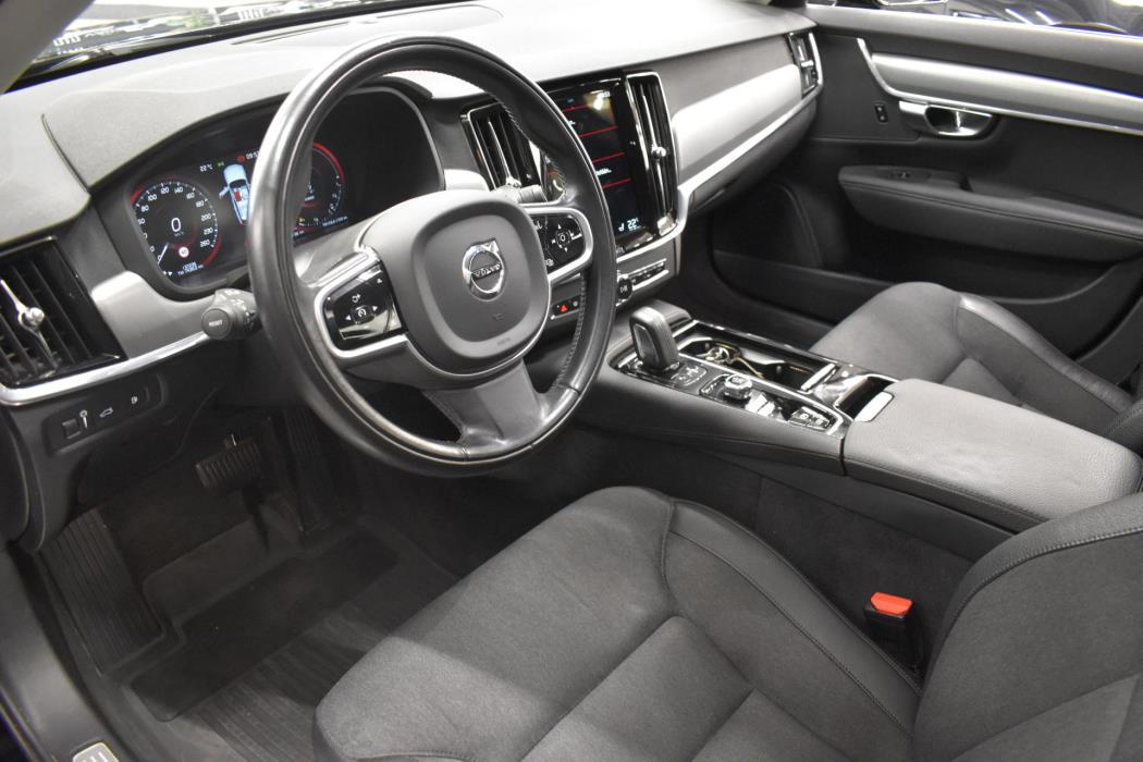 VOLVO V90 2020