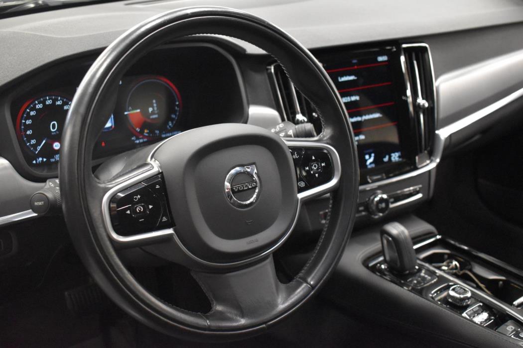 VOLVO V90 2020