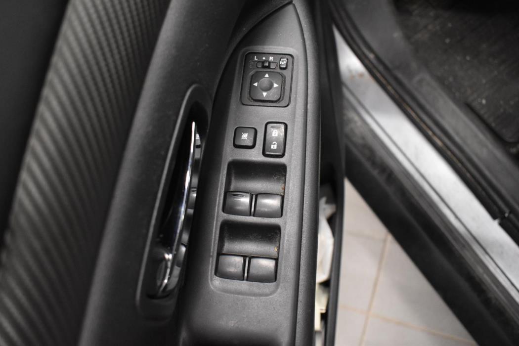 MITSUBISHI Outlander 2013