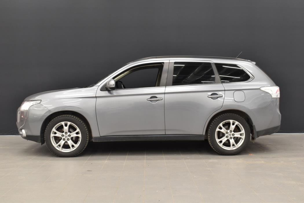 MITSUBISHI Outlander 2013